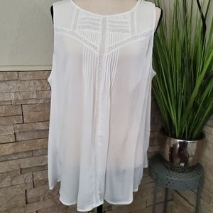 NWT Torrid White Lace Tank 1X